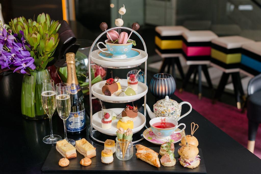 מלבורן Adelphi Hotel מראה חיצוני תמונה Afternoon tea at the InterContinental Sydney