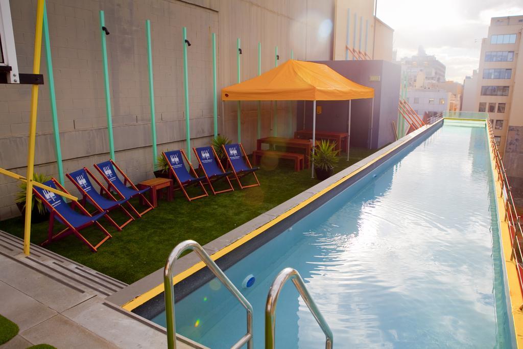 מלבורן Adelphi Hotel מראה חיצוני תמונה The pool at the hotel